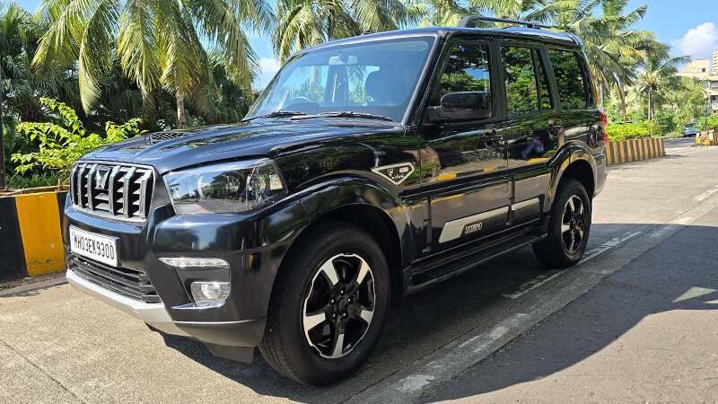 Mahindra Scorpio Classic S 11 2023 Diesel black